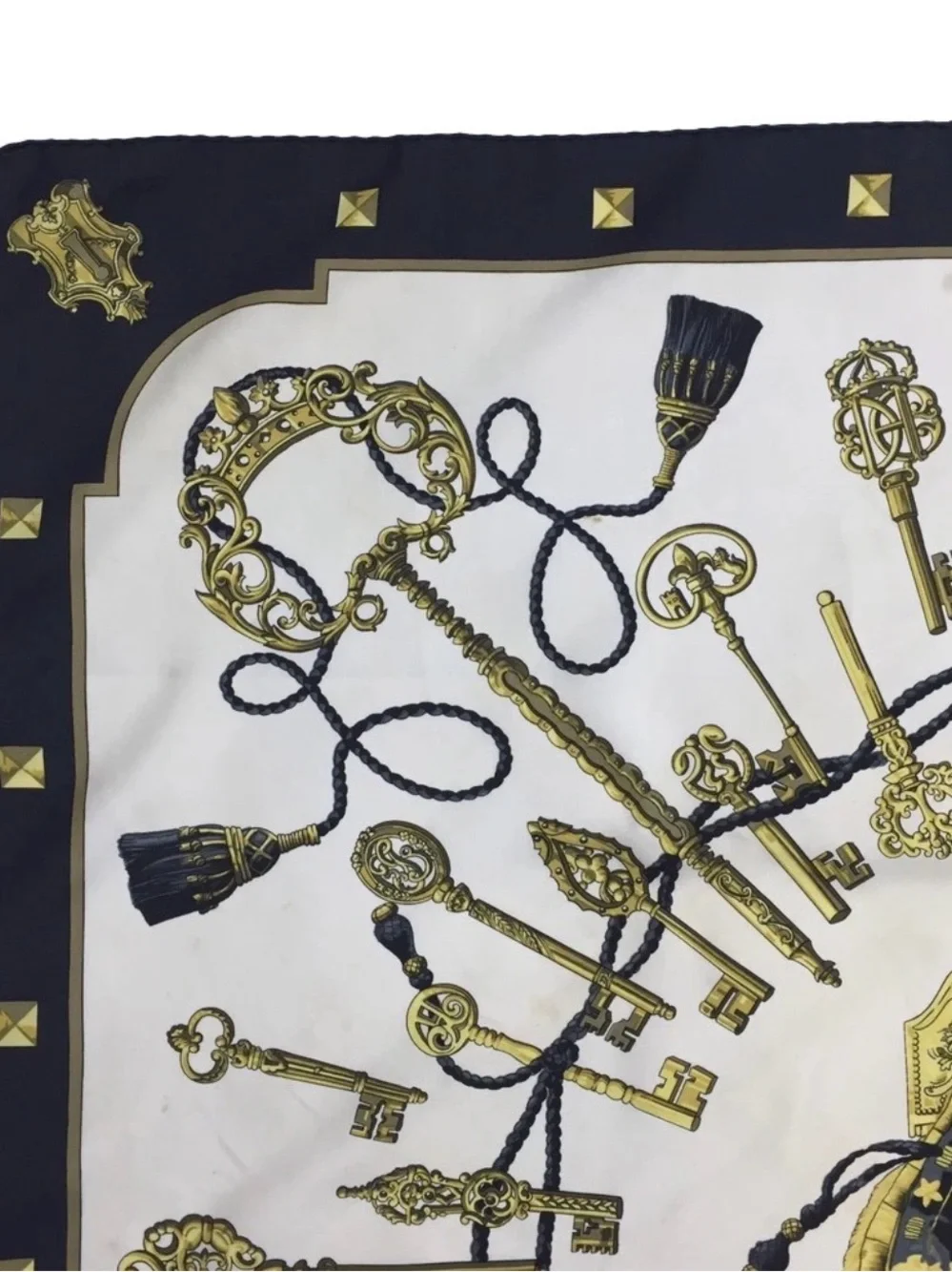 Hermes LES CLES Silk Scarf Carré 90 Black White Hand Rolled Made in France